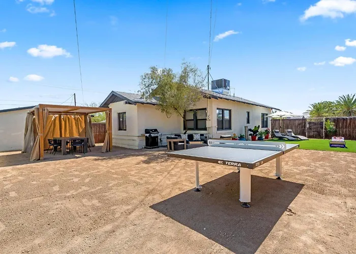 Corazón Compound
